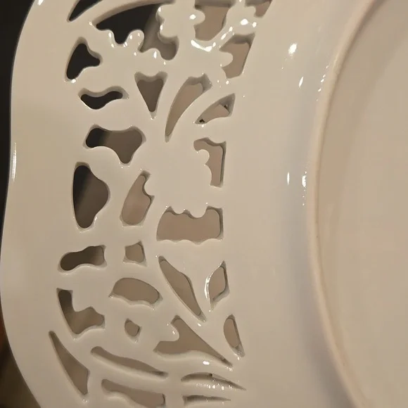 Oscar de la Renta Vintage Belmonte White Elegant Lattice Porcelain Serving Plate - Picture 6 of 7
